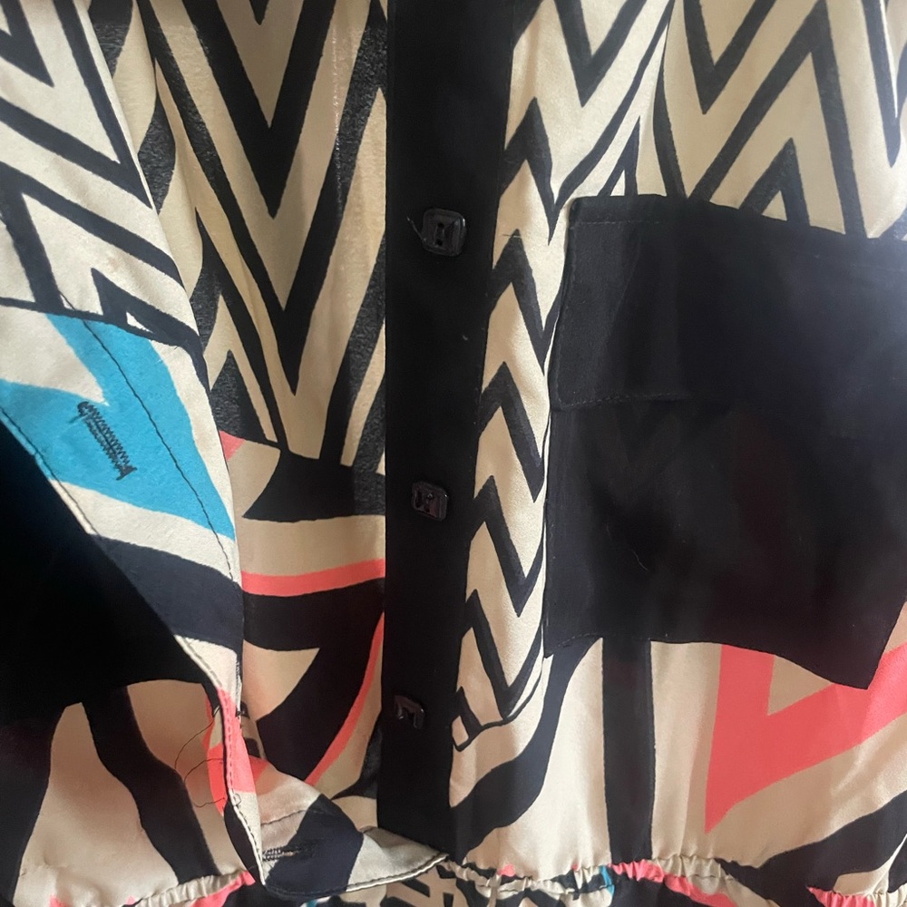 Sleeveless Geometric Print Dress in Cream, Black, Pink & Blue - Picture 3 of 5